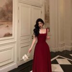 Elegant French Style Hepburn Red Dress Summer New Waist Cinching Slimming Pleated A- Line Long Skirt Knee-Length Sleeveless - Image 2