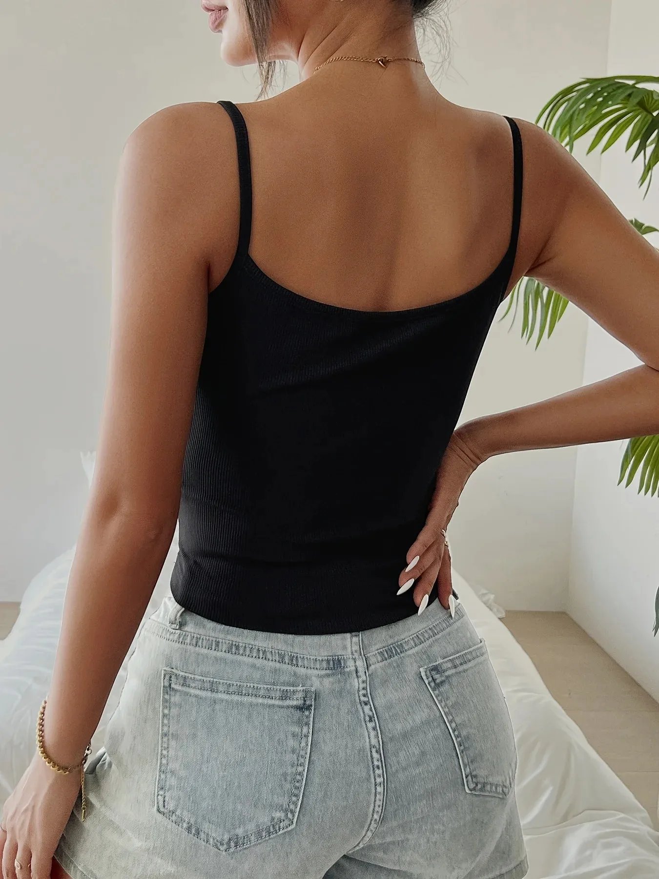 Women's Cropped Tops Spring and Summer Corset Korean Suspenders Vest Sexy Camisole Slim Y2K Corset Tops Casual Basic T-shirt Women's Cropped Tops Spring and Summer Corset Korean Suspenders Vest Sexy Camisole Slim Y2K Corset Tops Casual Basic T-shirt