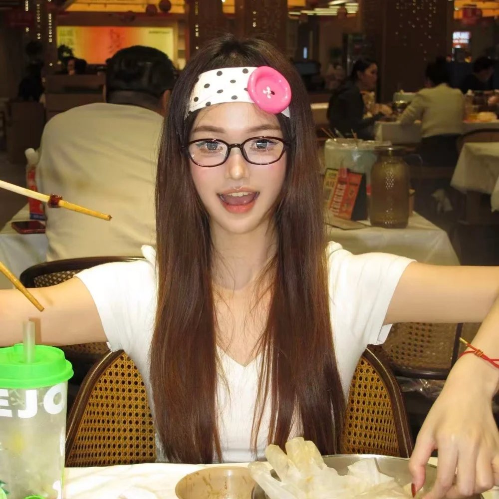 Y2K Subculture Large Button Polka Dot Headband Photography Dressing Yoga Going Out on the Street INS Decoration Accessories Y2K Subculture Large Button Polka Dot Headband Photography Dressing Yoga Going Out on the Street INS Decoration Accessories