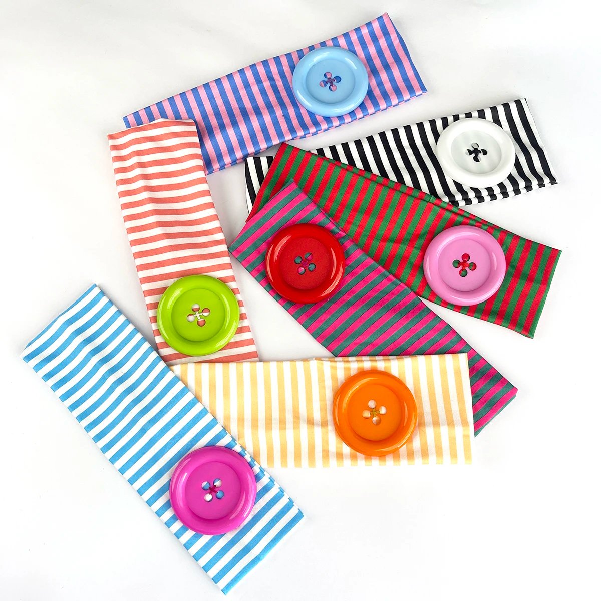 1pc Retro Ins Style Polka Dot Button Headband Fashion Women Y2K French Hair Accessories Cute Sweet Dating Hair Band 1pc Retro Ins Style Polka Dot Button Headband Fashion Women Y2K French Hair Accessories Cute Sweet Dating Hair Band