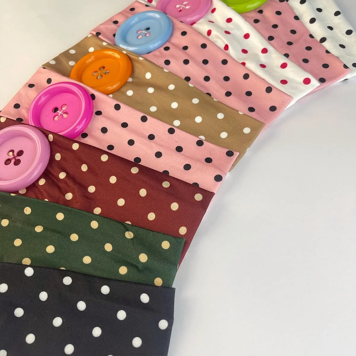 1pc Retro Ins Style Polka Dot Button Headband Fashion Women Y2K French Hair Accessories Cute Sweet Dating Hair Band 1pc Retro Ins Style Polka Dot Button Headband Fashion Women Y2K French Hair Accessories Cute Sweet Dating Hair Band