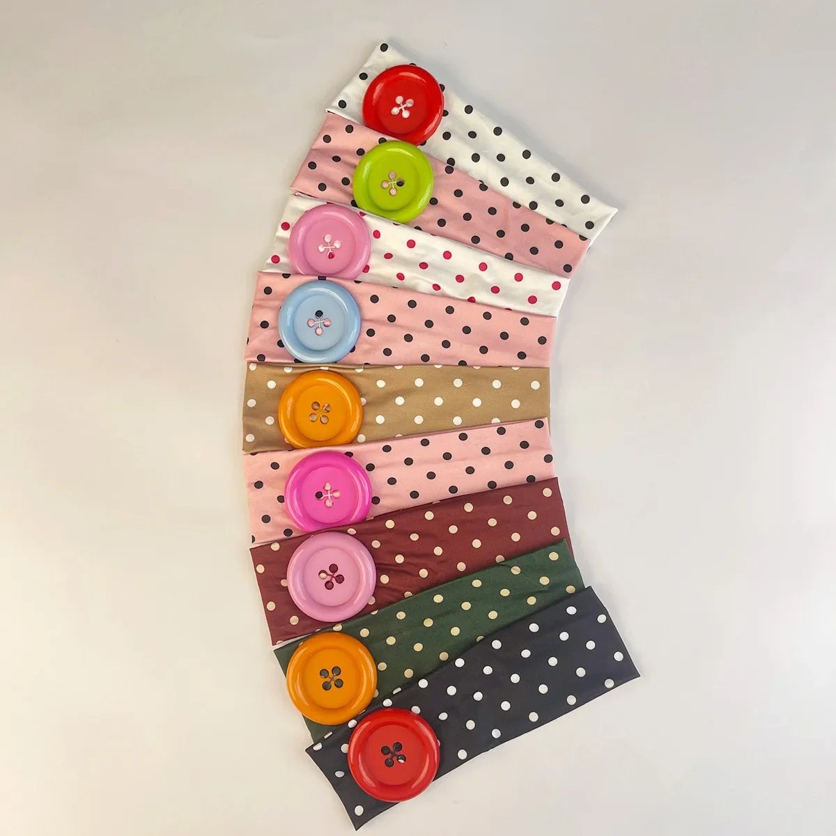 1pc Retro Ins Style Polka Dot Button Headband Fashion Women Y2K French Hair Accessories Cute Sweet Dating Hair Band 1pc Retro Ins Style Polka Dot Button Headband Fashion Women Y2K French Hair Accessories Cute Sweet Dating Hair Band