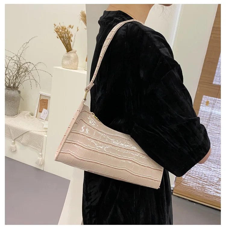 Fashion Exquisite Bag Retro Casual Women Totes Shoulder Bags Female Leather Solid Color Chain Handbag for Women